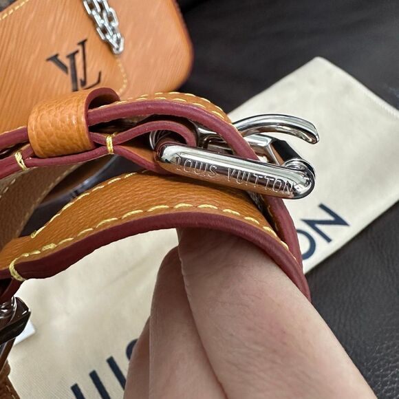 Louis Vuitton Marelle Epi Honey Gold - Picture 2 of 15